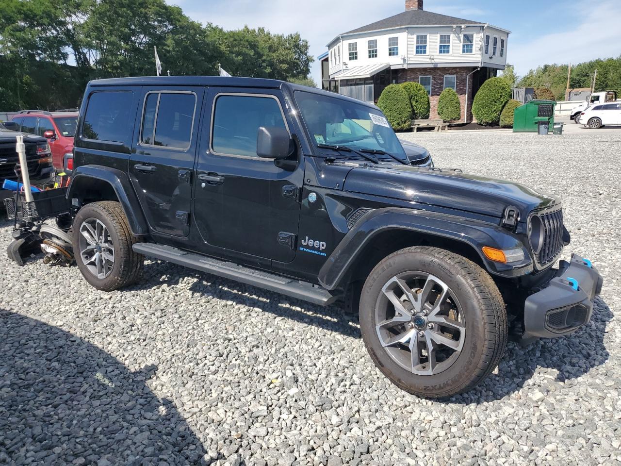 2024 Jeep Wrangler 4Xe - Image 4