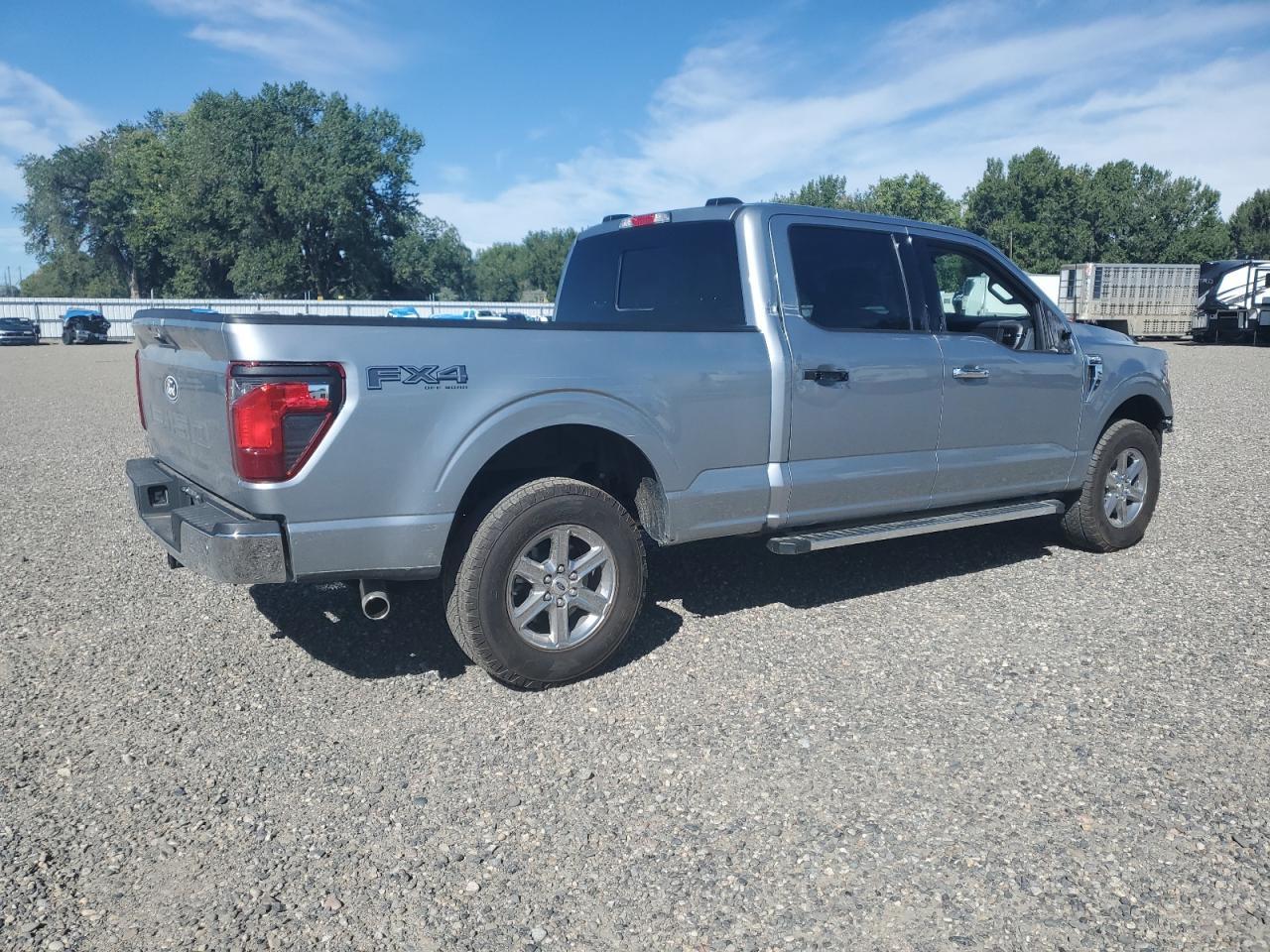 2024 Ford F150 Xlt - Фото 3
