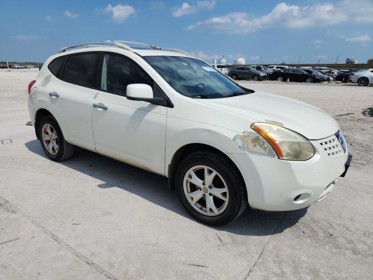 2010 Nissan Rogue S - Image 4