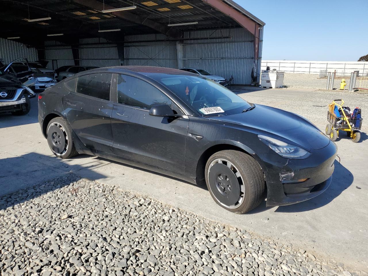 2018 Tesla Model 3 - Image 4