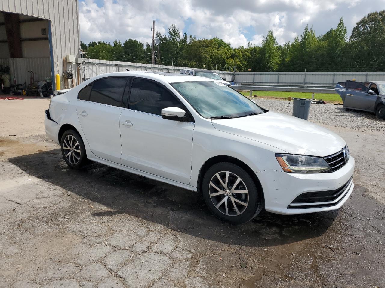 2018 Volkswagen Jetta Se - Image 4