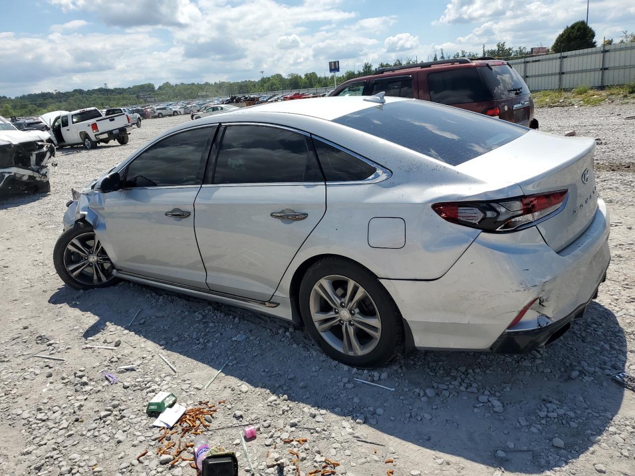2019 Hyundai Sonata Limited - Image 2