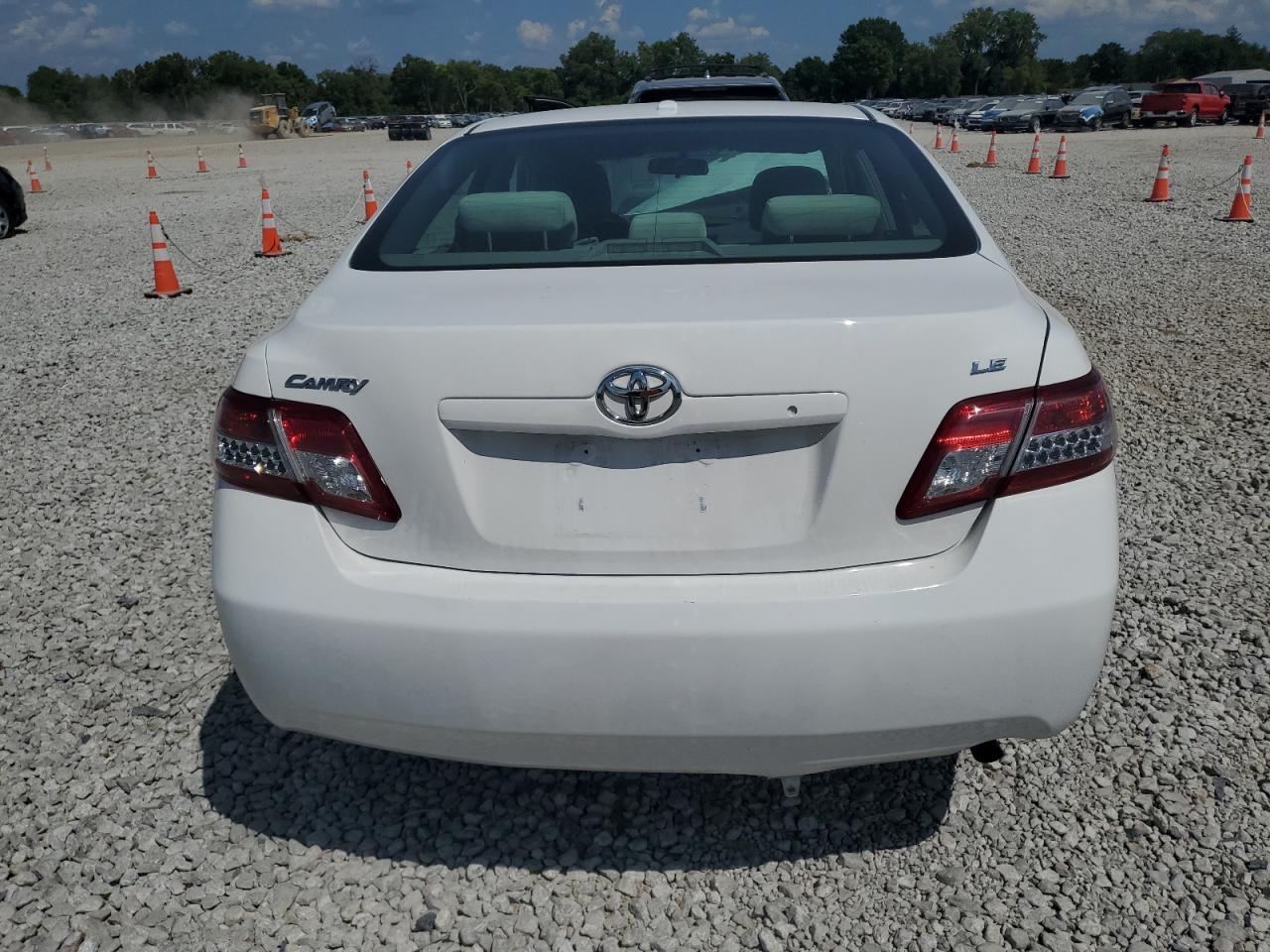 2010 Toyota Camry Base - Image 6