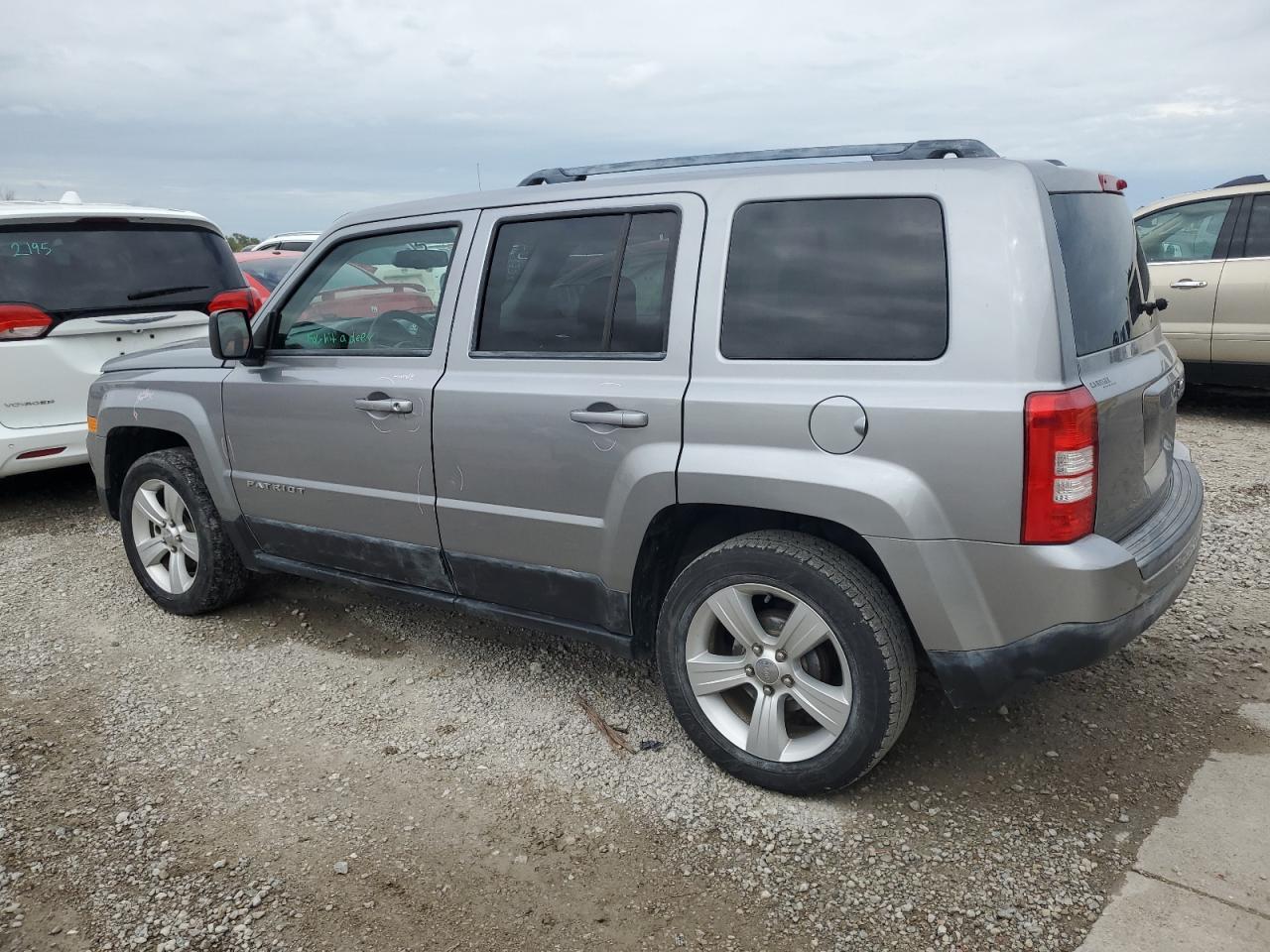 2017 Jeep Patriot Latitude - Фото 2