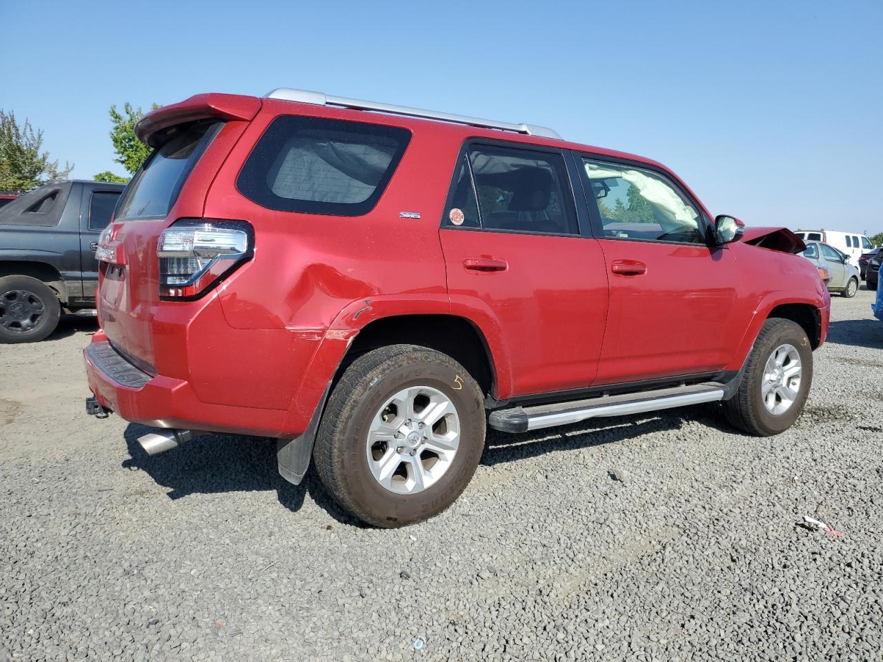 2017 Toyota 4Runner Sr5/Sr5 Premium - Image 3