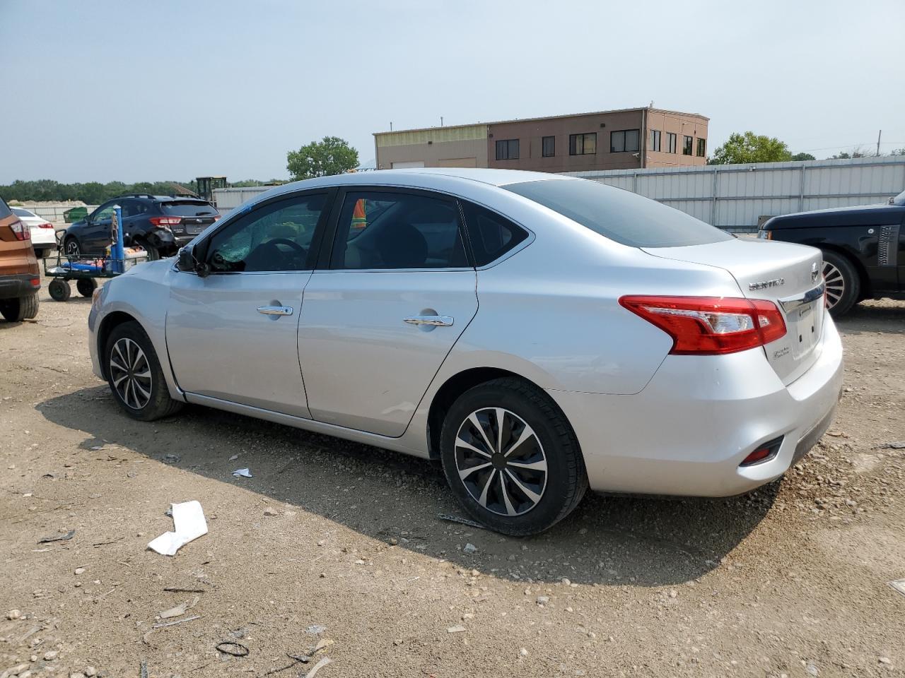 2019 Nissan Sentra S - Фото 2