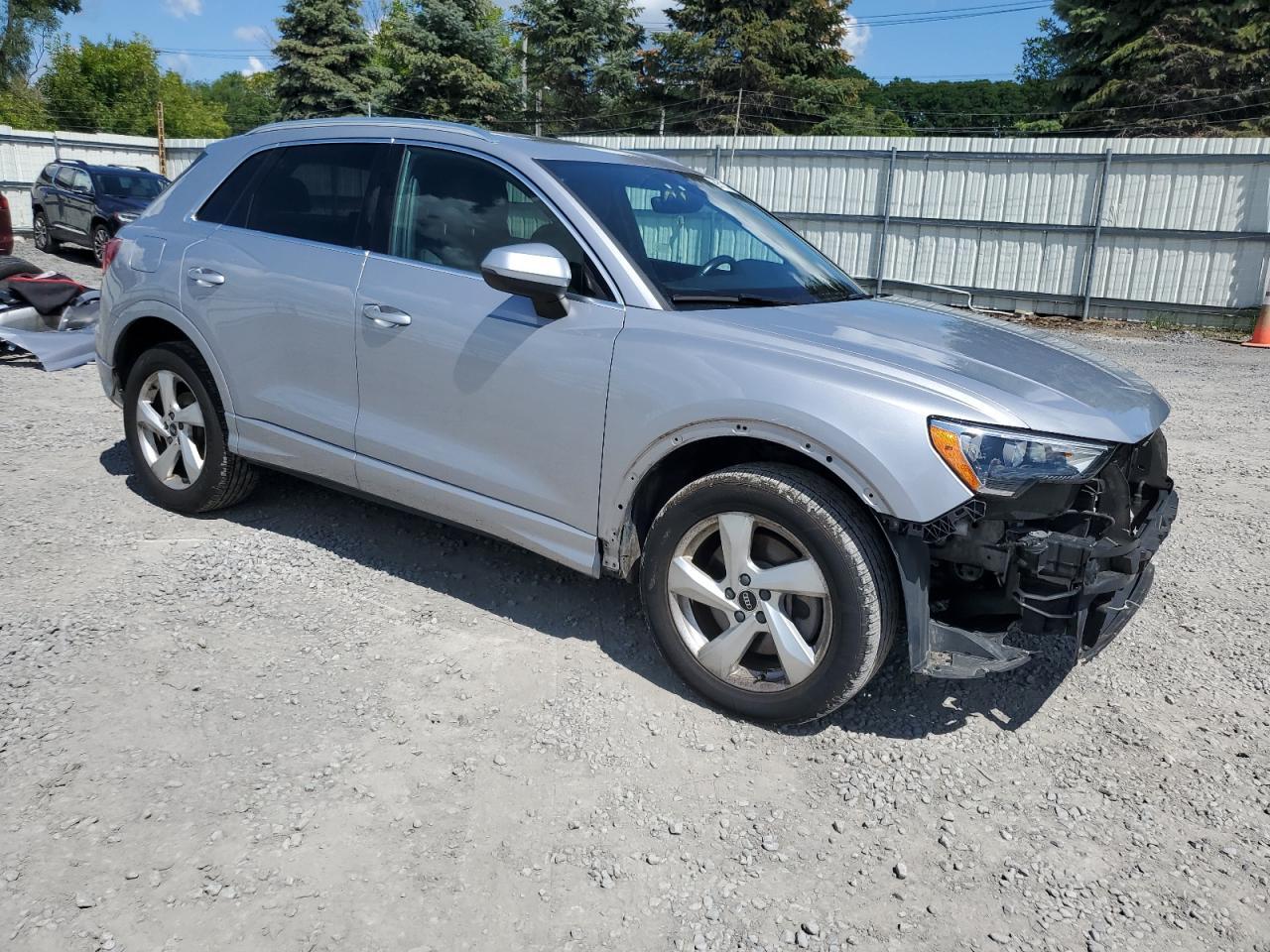 2021 Audi Q3 Premium 40 - Фото 4