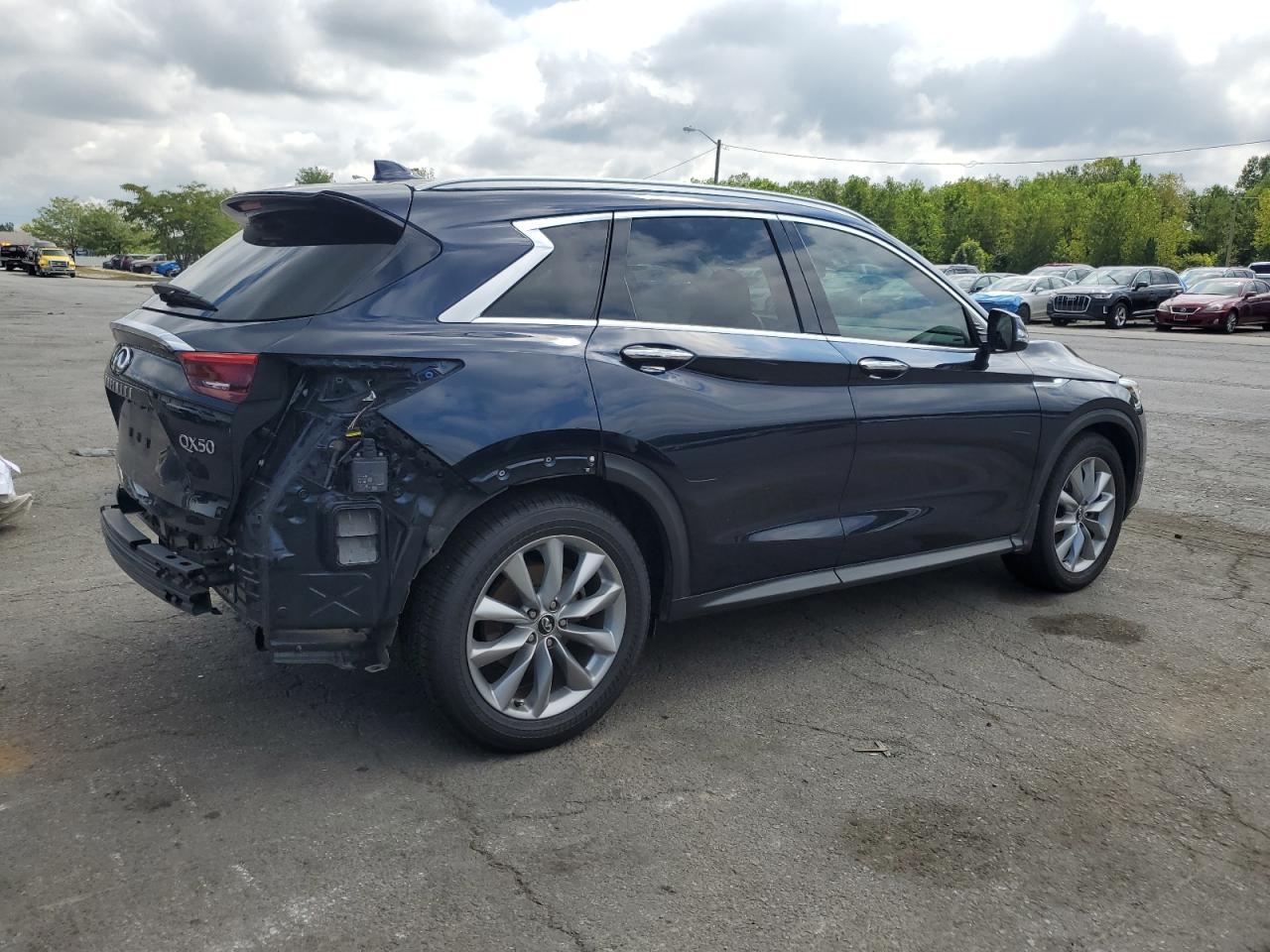 2019 Infiniti Qx50 Essential - Фото 3