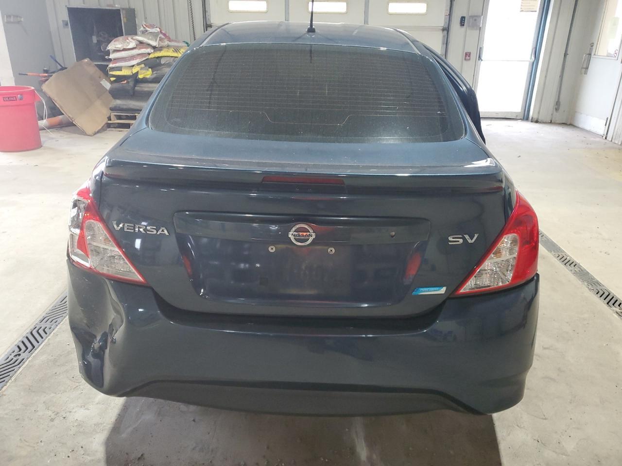 2016 Nissan Versa S - Image 6