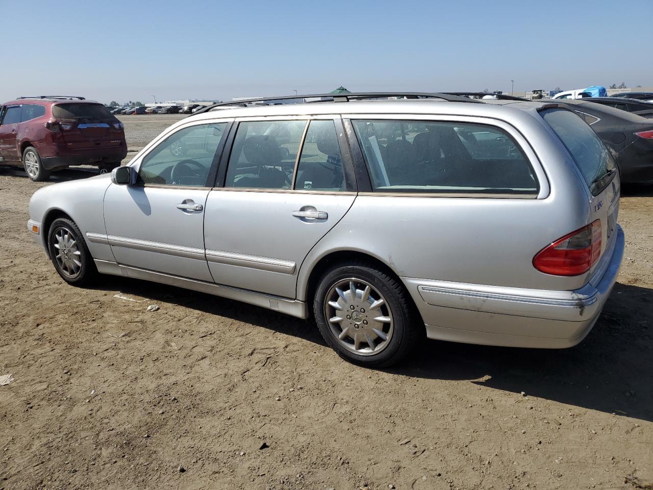 2001 Mercedes-Benz E 320 - Фото 2
