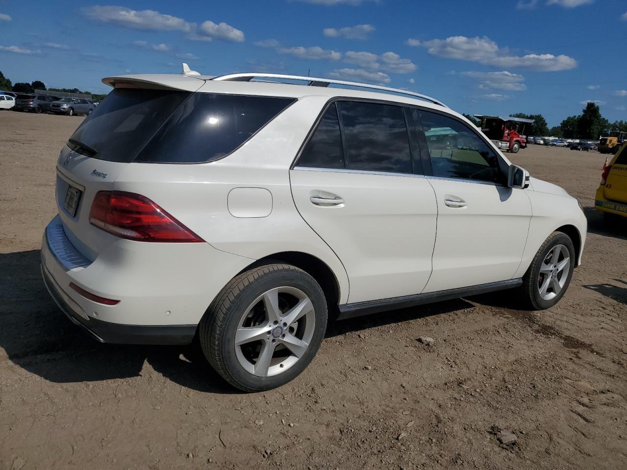2017 Mercedes-Benz Gle 350 4Matic - Фото 3