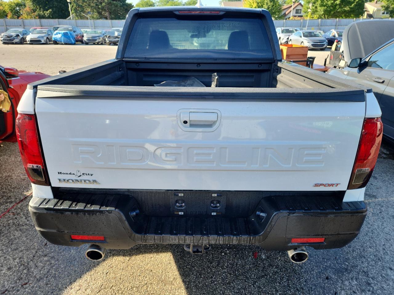 2024 Honda Ridgeline Sport - Image 6