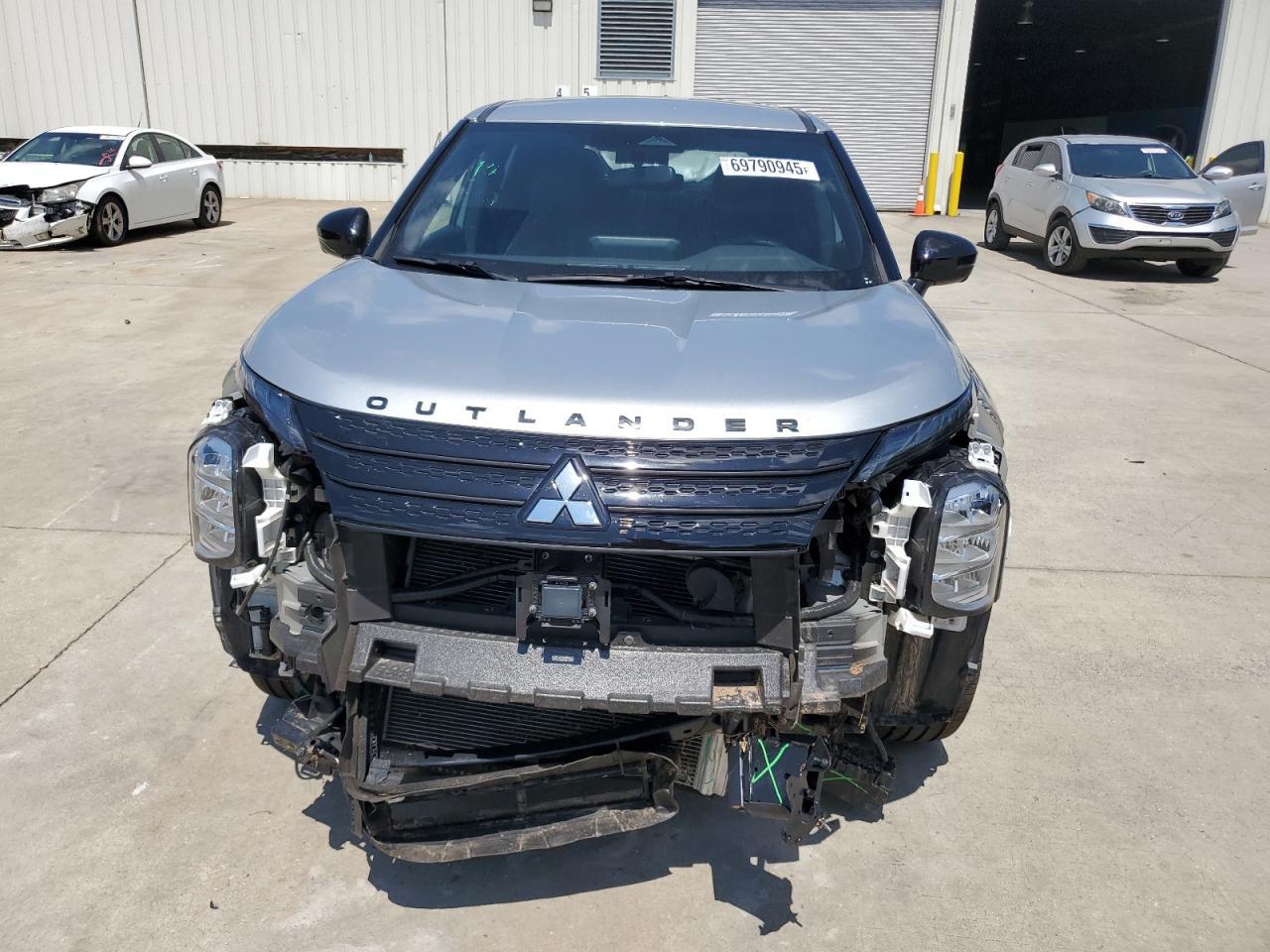 2023 Mitsubishi Outlander Se - Фото 5