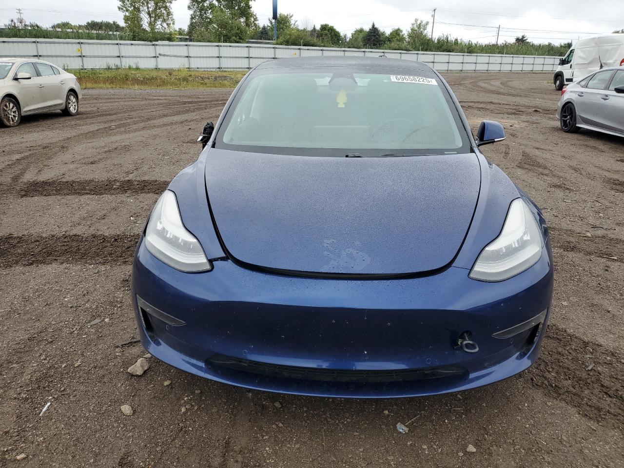 2019 Tesla Model 3 - Фото 5