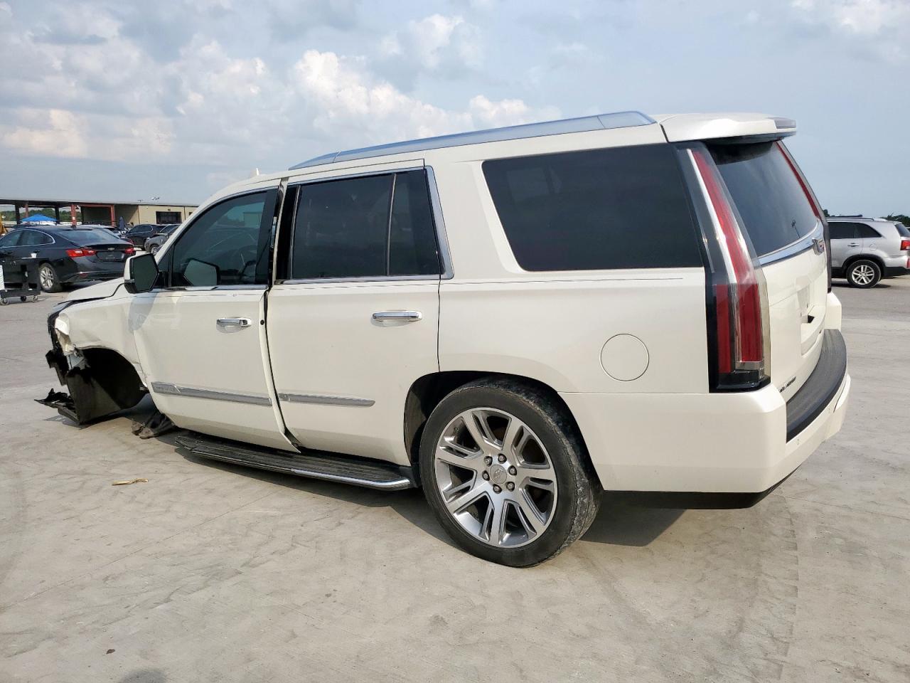 2015 Cadillac Escalade Luxury - Фото 2