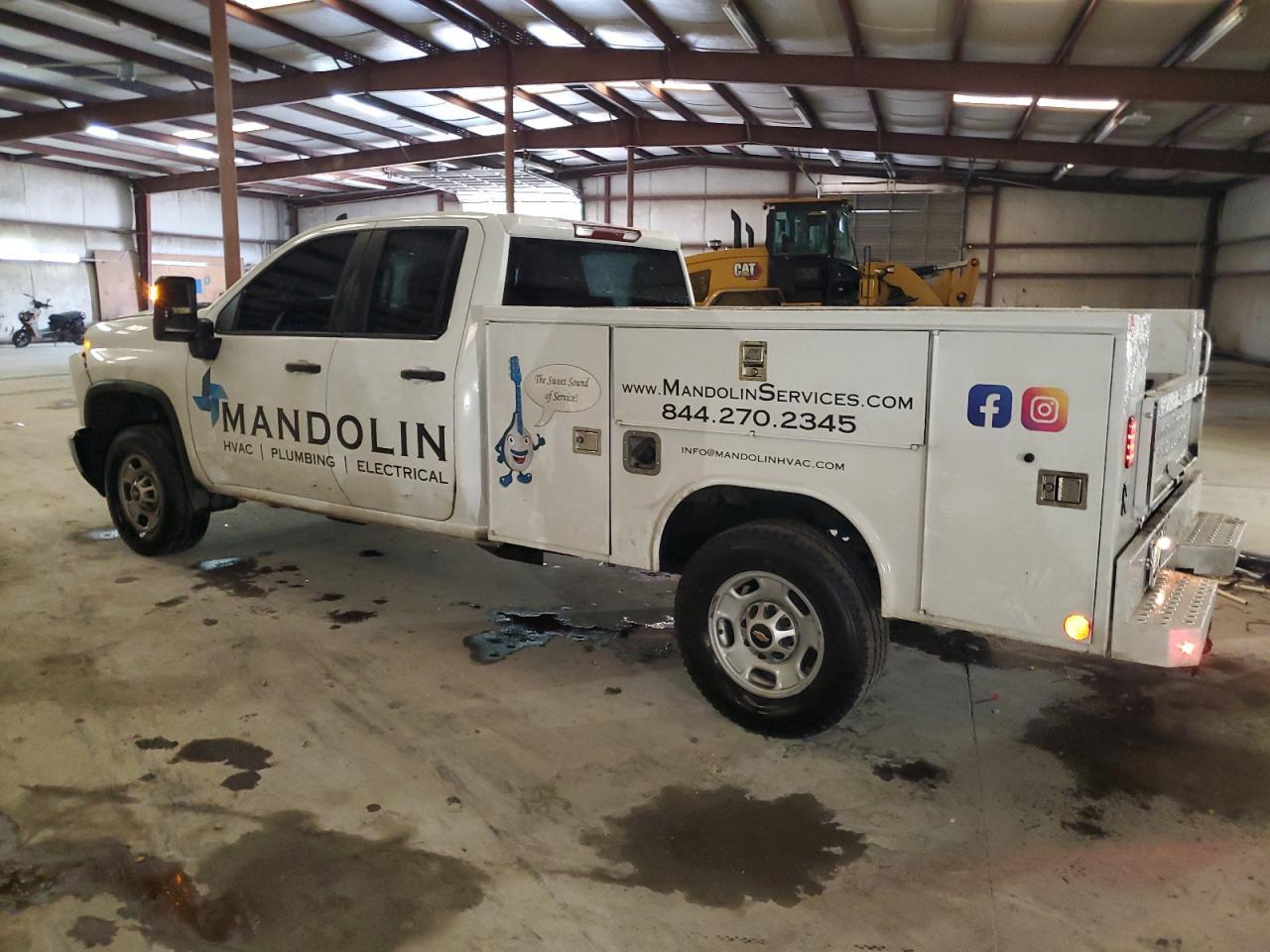 2024 Chevrolet Silverado C2500 Heavy Duty - Image 2