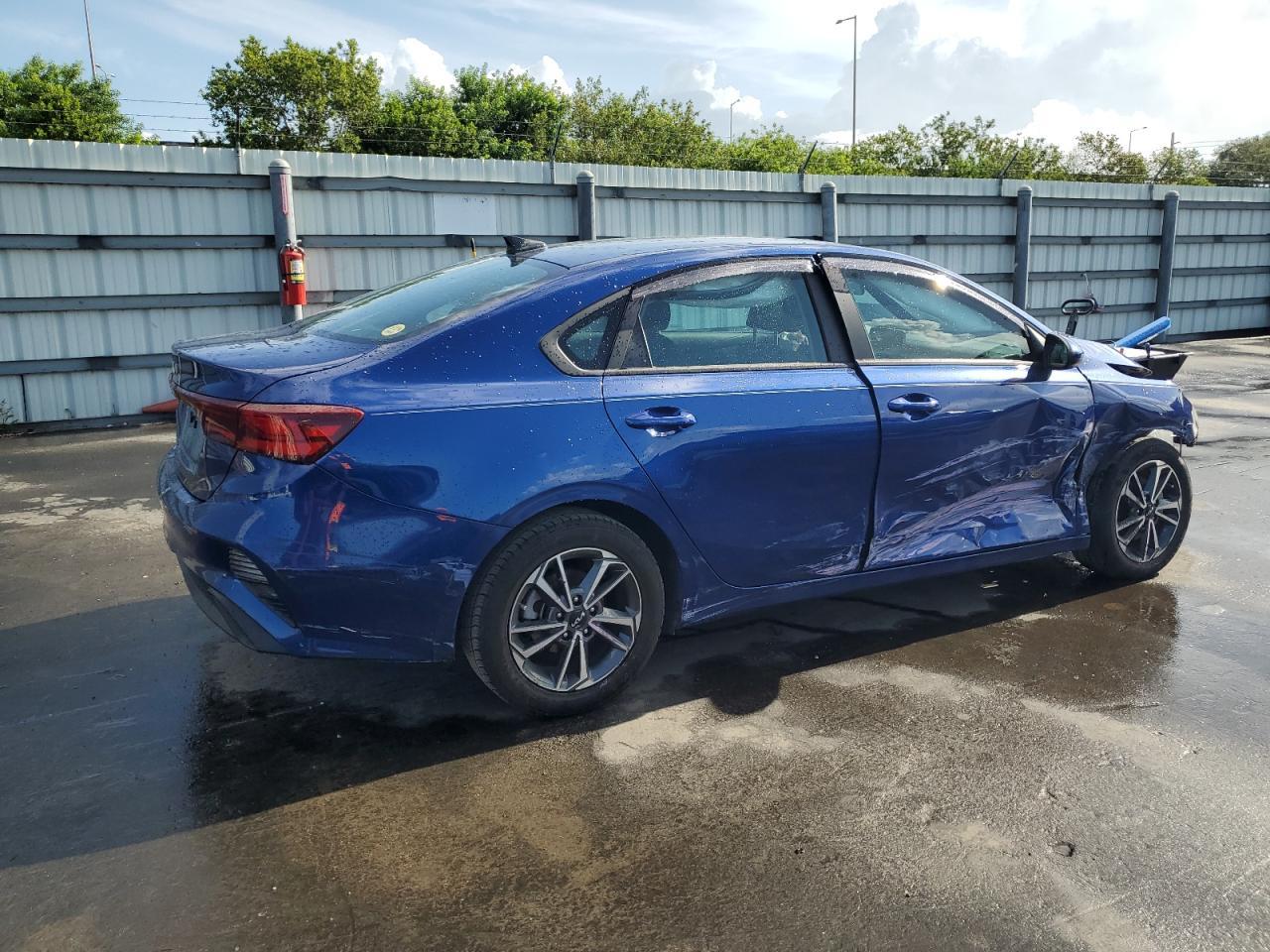 2023 Kia Forte Lx - Фото 3