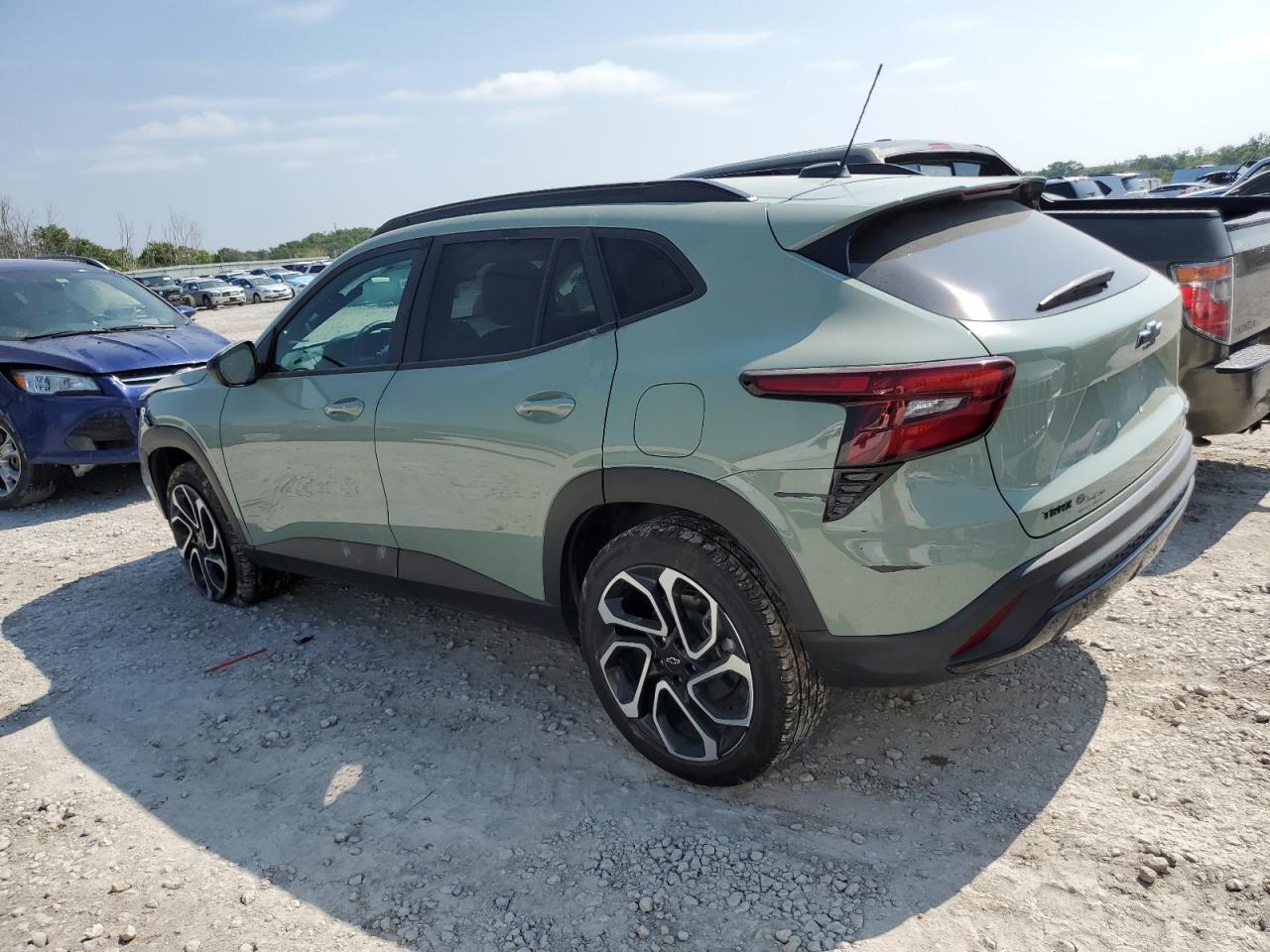 2024 Chevrolet Trax 2Rs - Фото 2