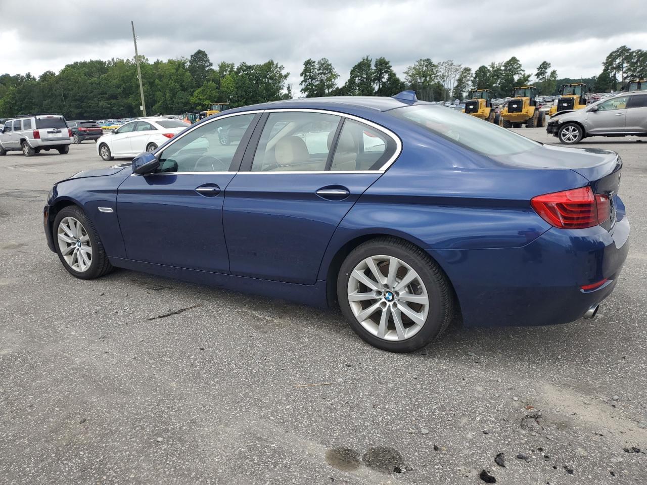 2016 BMW 535 Xi - Image 2