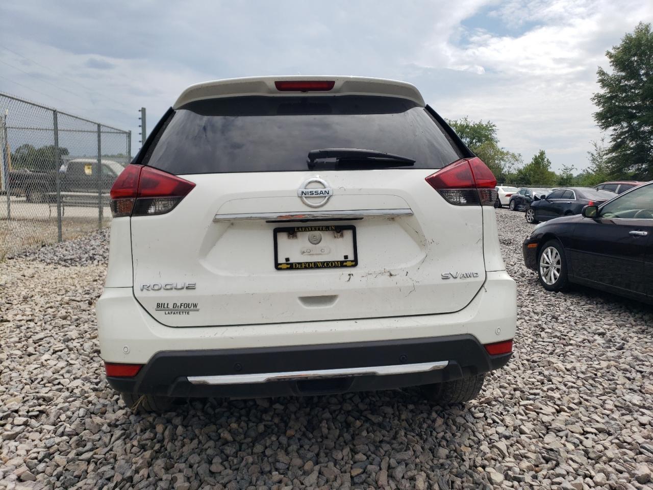 2019 Nissan Rogue S - Image 6