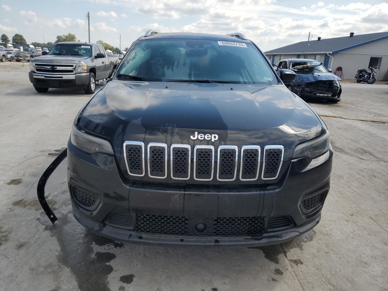 2021 Jeep Cherokee Latitude - Фото 5