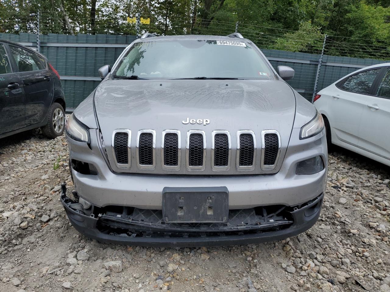 2015 Jeep Cherokee Latitude - Фото 5