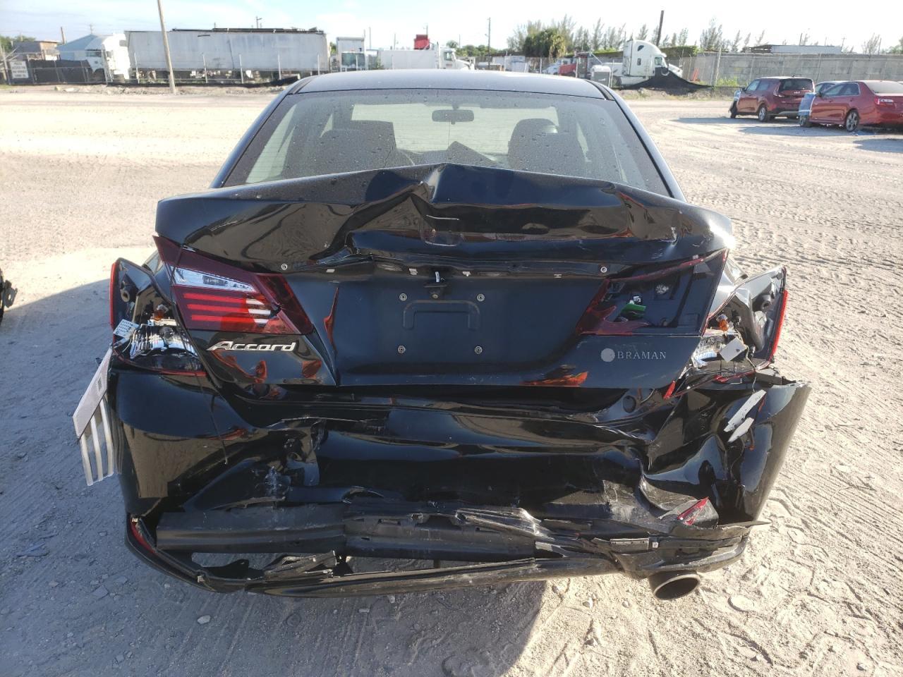 2017 Honda Accord Lx - Фото 6