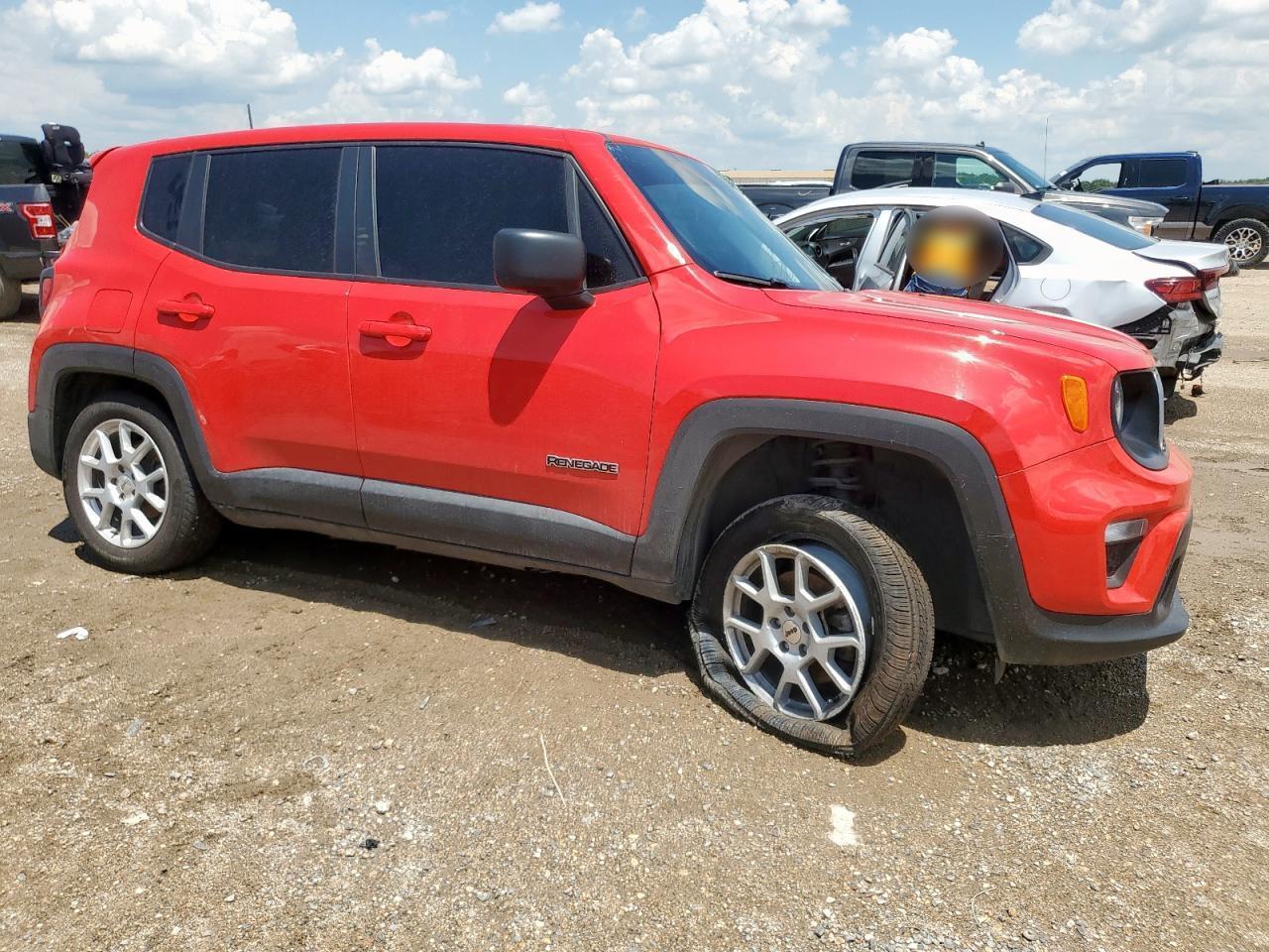 2023 Jeep Renegade Latitude - Фото 4