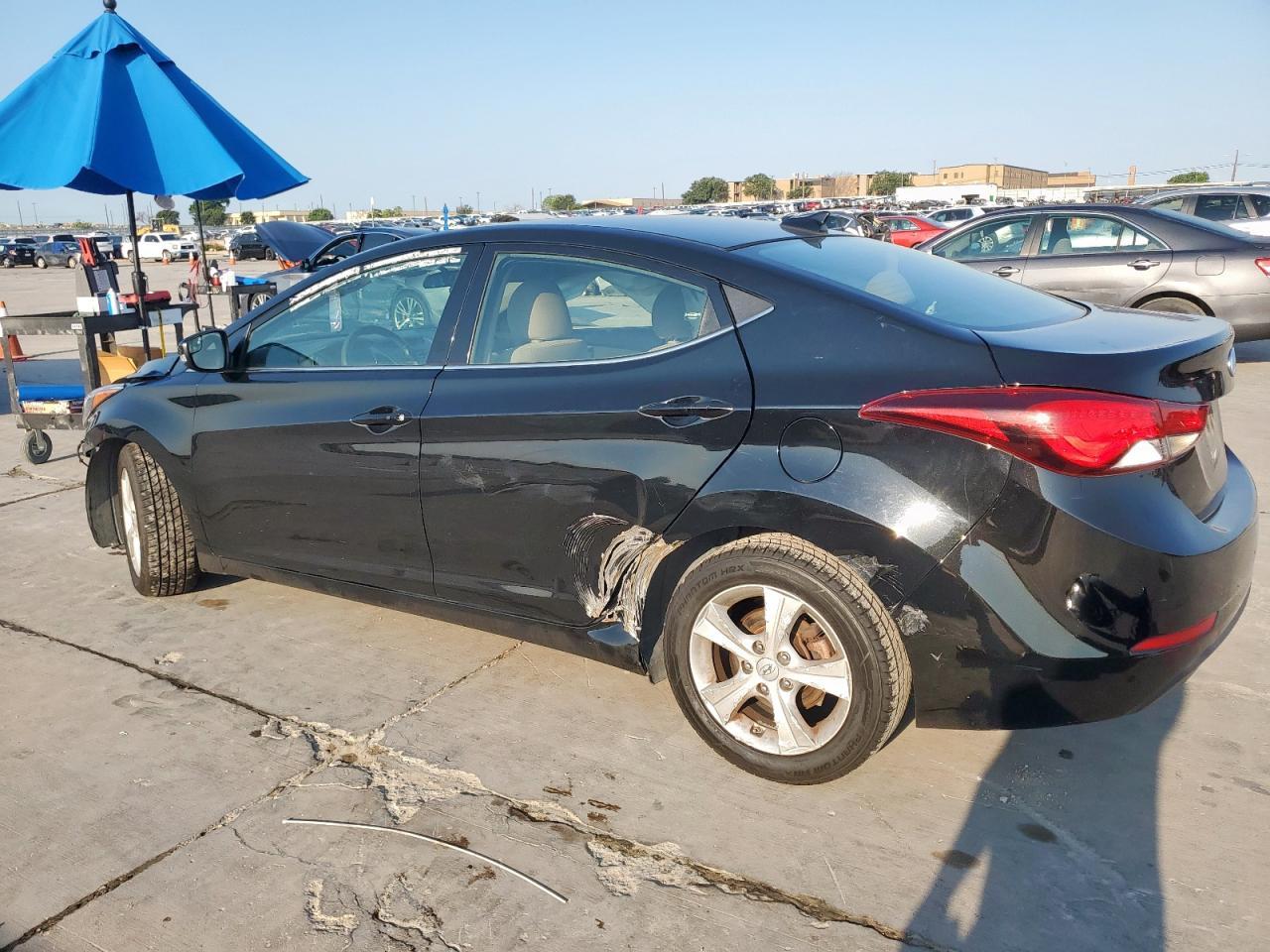2016 Hyundai Elantra Se - Image 2