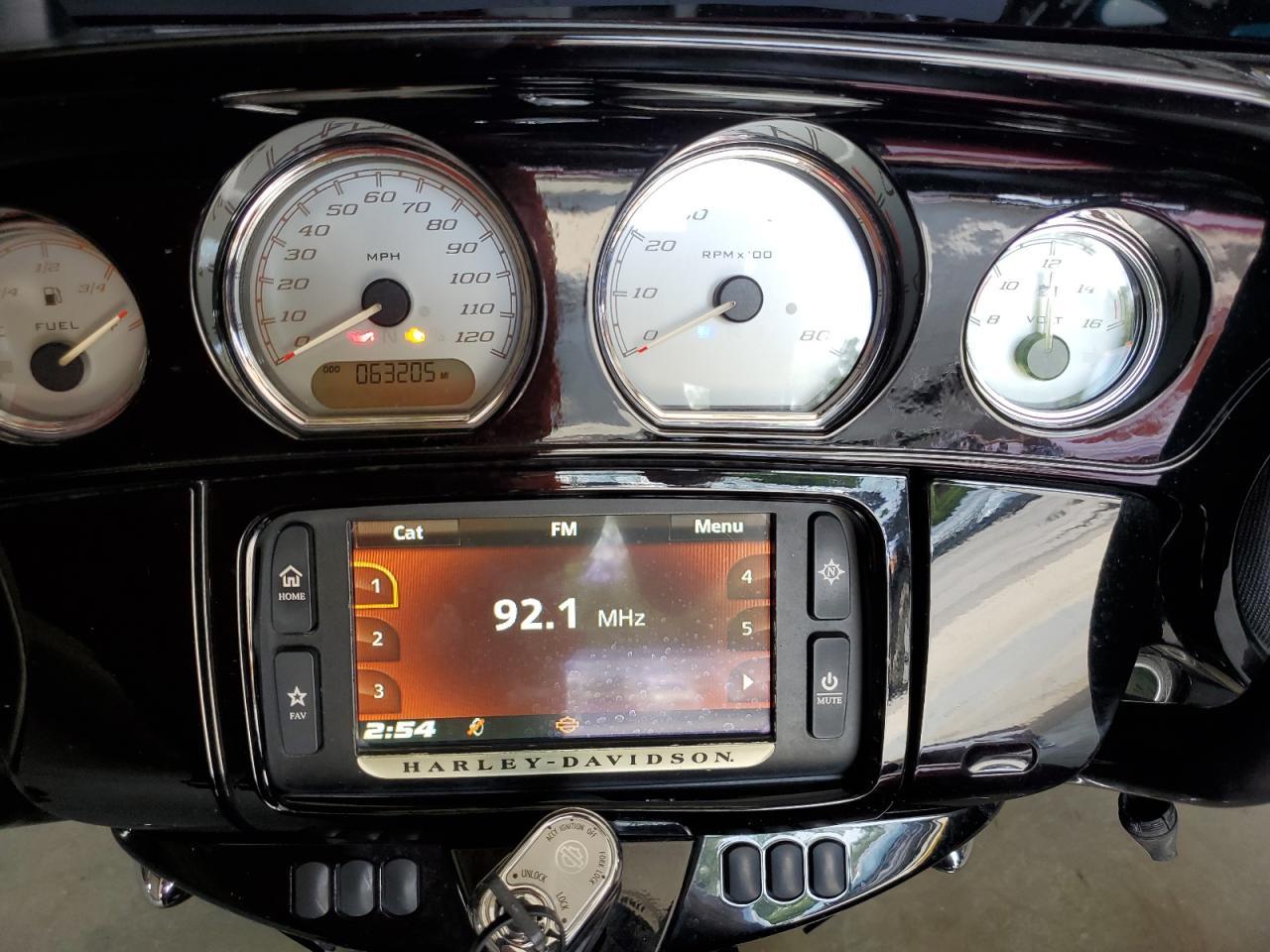 2017 Harley-Davidson Flhxs Street Glide Special - Image 7