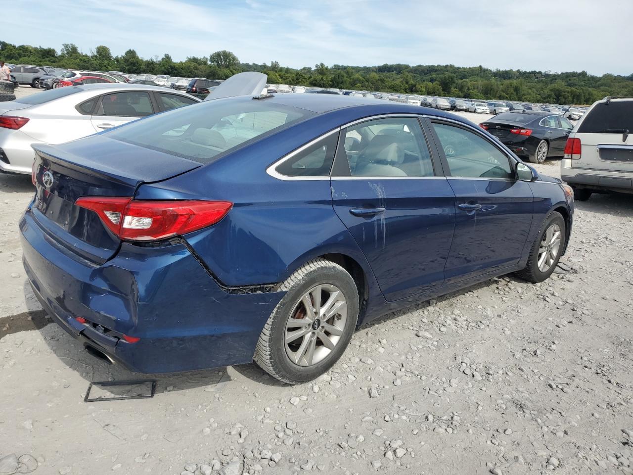 2017 Hyundai Sonata Se - Image 3
