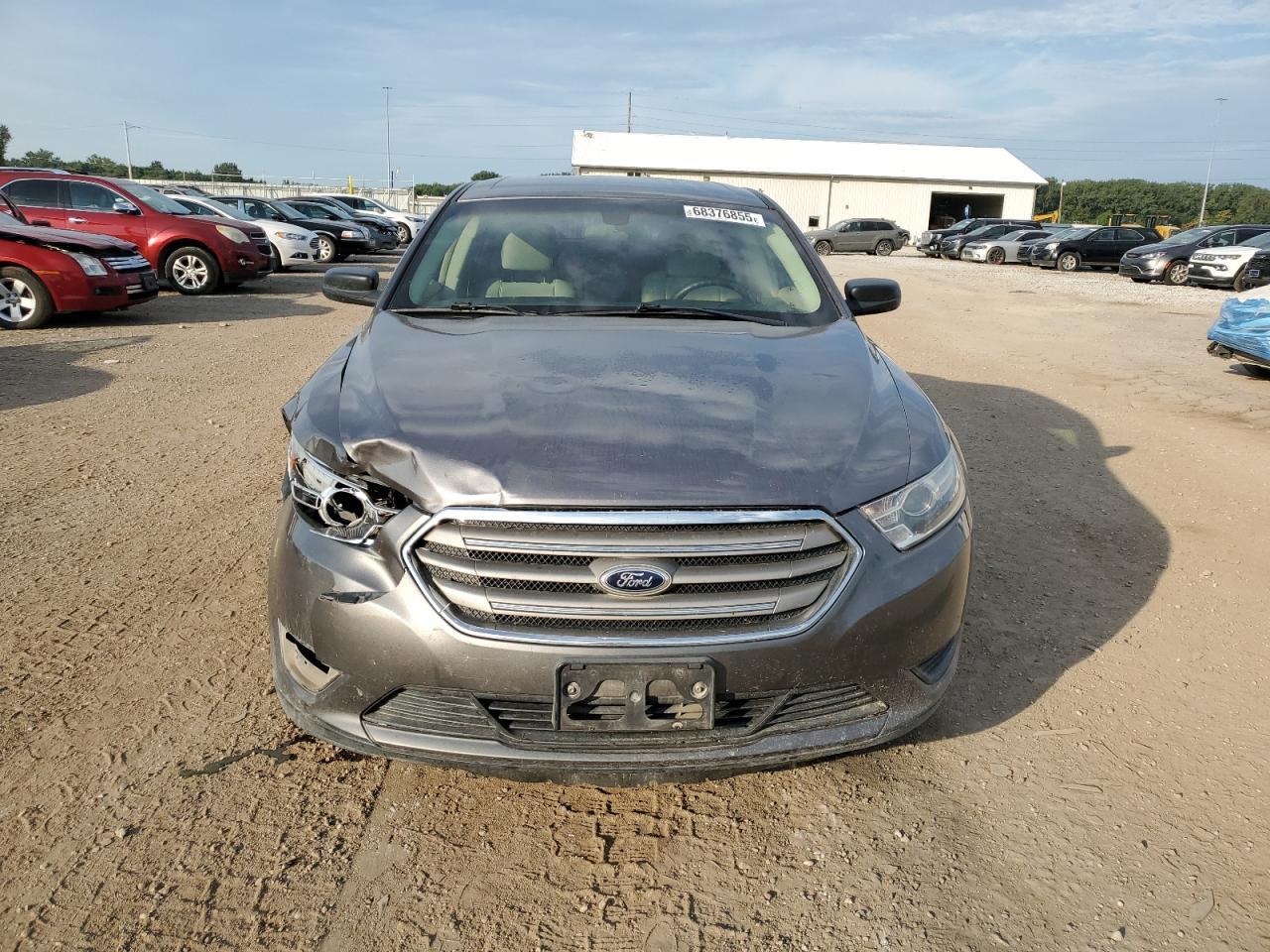2013 Ford Taurus Se - Image 5