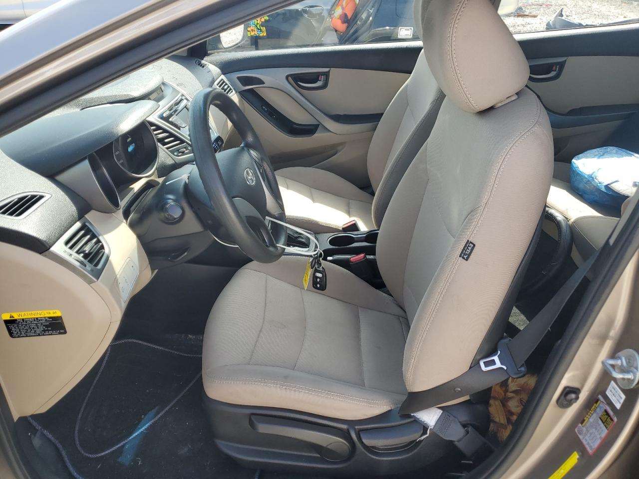 2016 Hyundai Elantra Se - Фото 7
