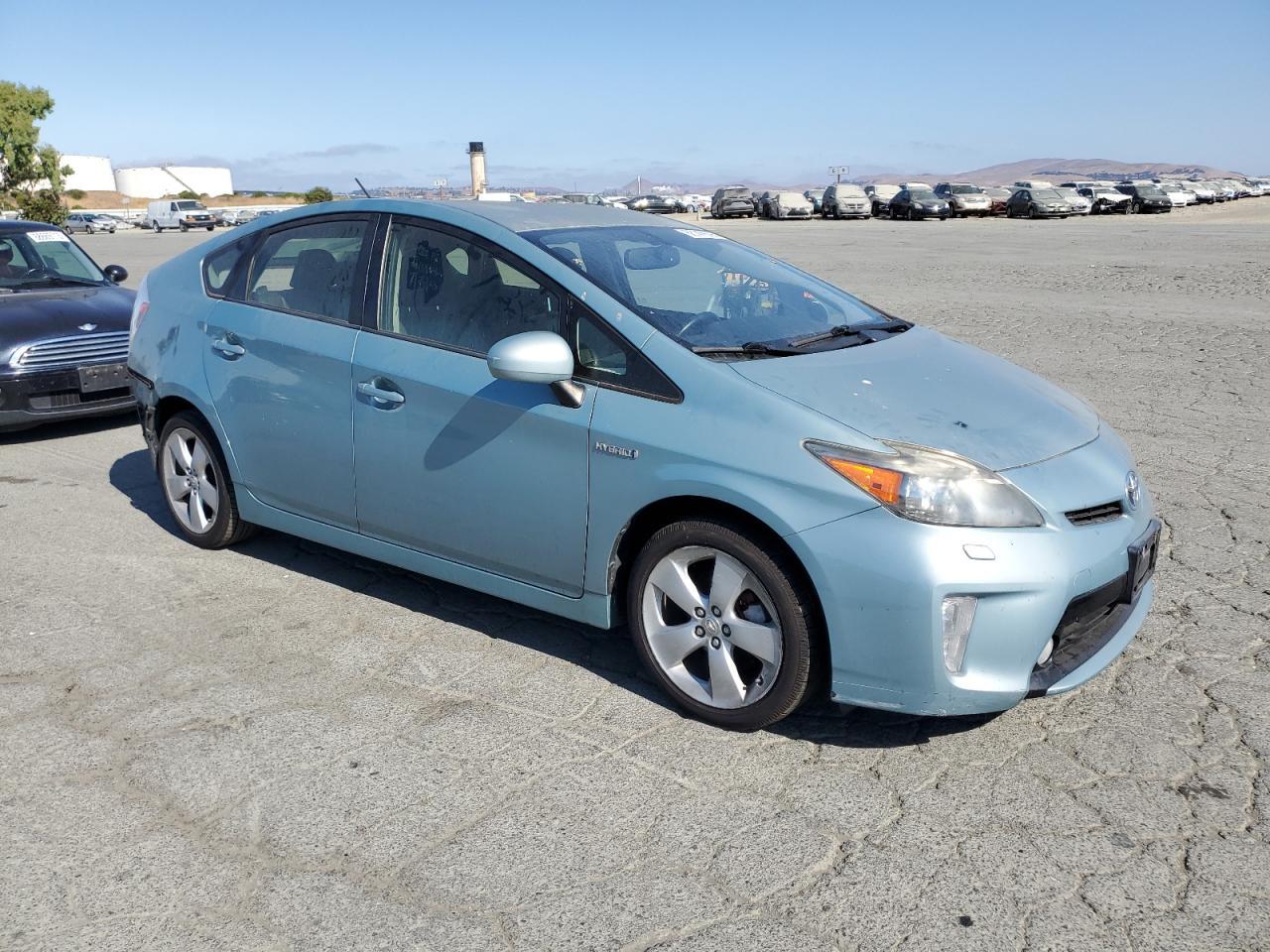 2013 Toyota Prius - Фото 4