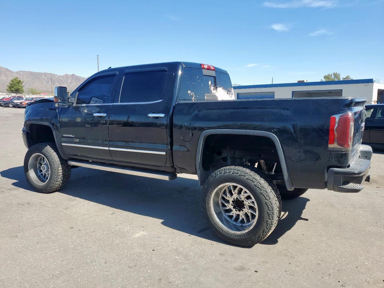 2016 GMC Sierra K1500 Denali - Image 2