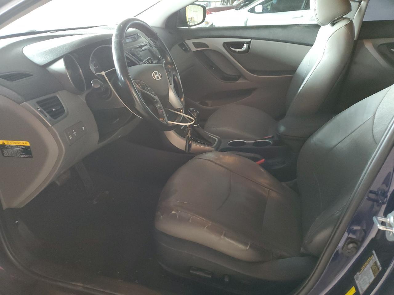 2014 Hyundai Elantra Se - Image 7