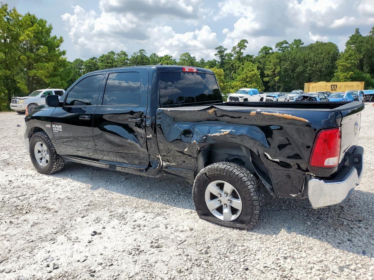 2021 Ram 1500 Classic Slt - Фото 2