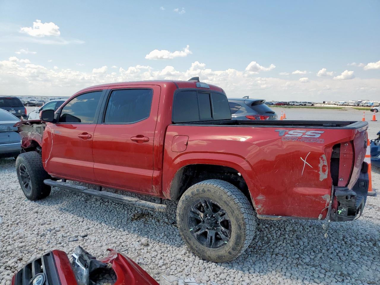 2022 Toyota Tacoma Double Cab - Image 2