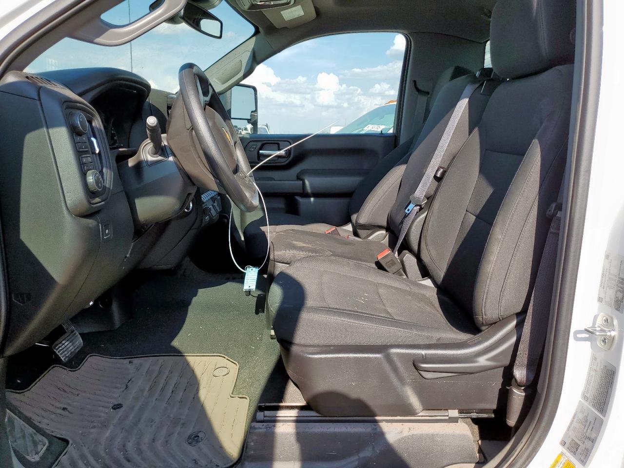 2025 Chevrolet Silverado K2500 Heavy Duty - Image 7