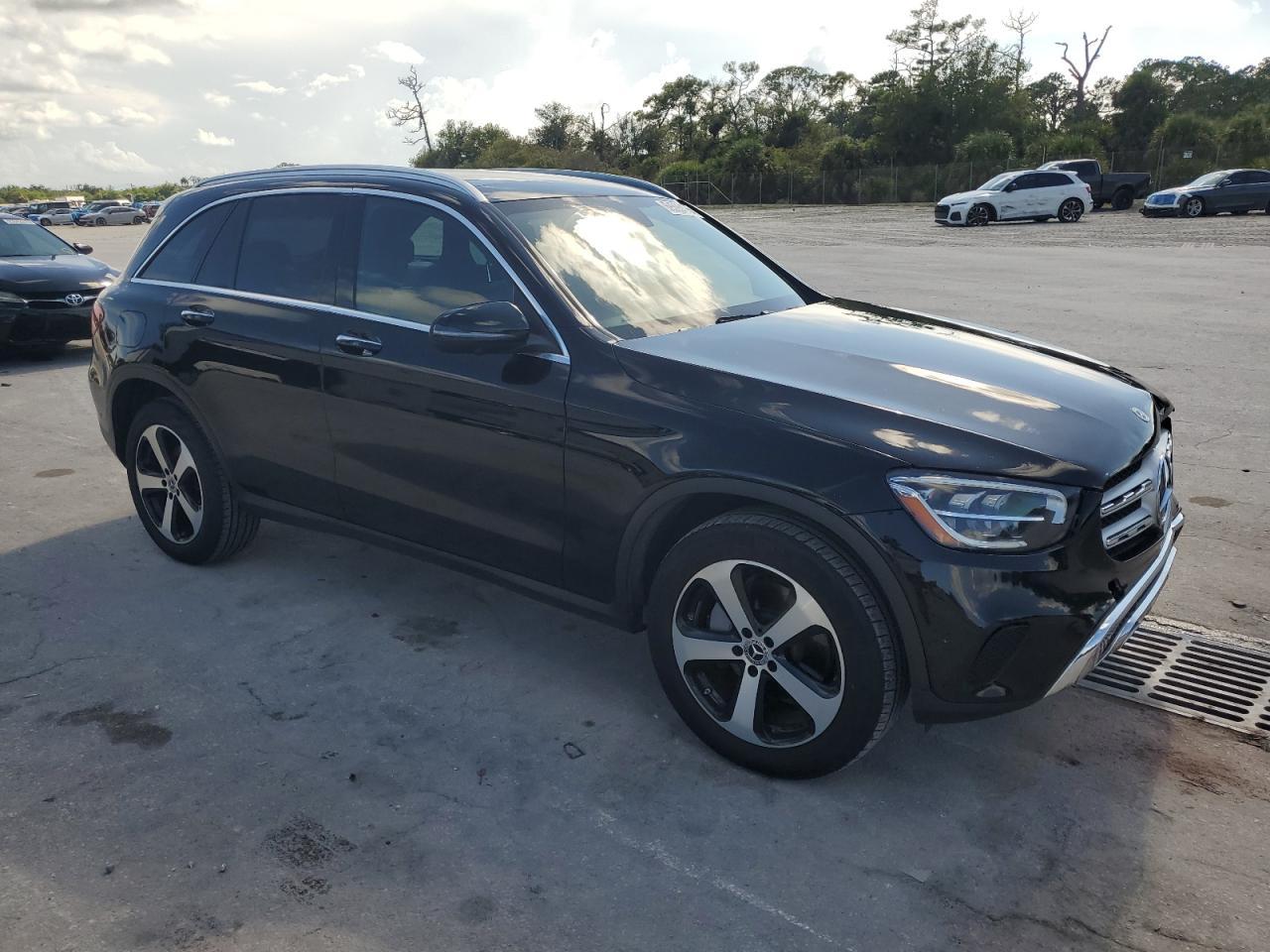 2021 Mercedes-Benz Glc 300 - Фото 4