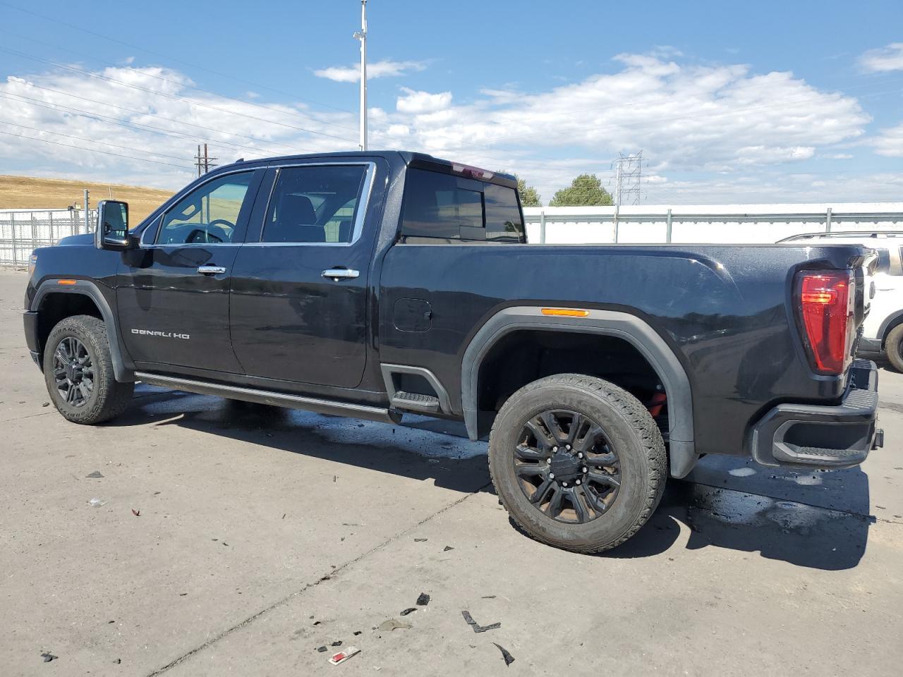 2022 GMC Sierra K2500 Denali K2500 Denali - Image 2