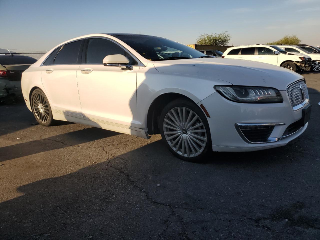 2017 Lincoln Mkz Hybrid Reserve - Image 4