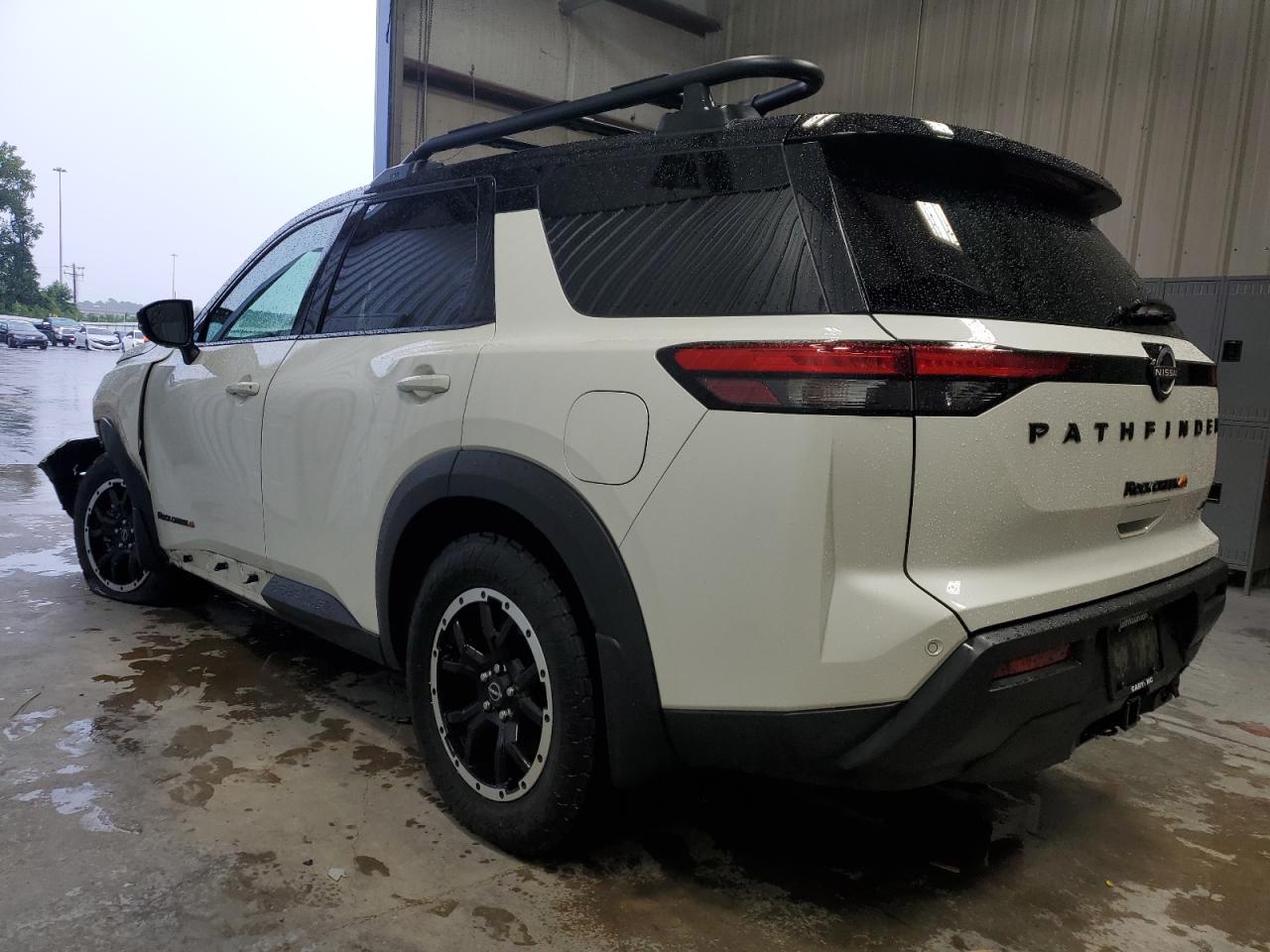 2023 Nissan Pathfinder Sv - Фото 2