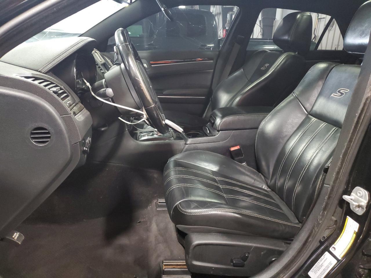 2017 Chrysler 300 S - Image 7