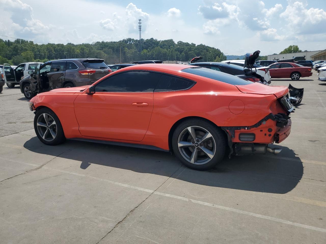 2015 Ford Mustang - Фото 2