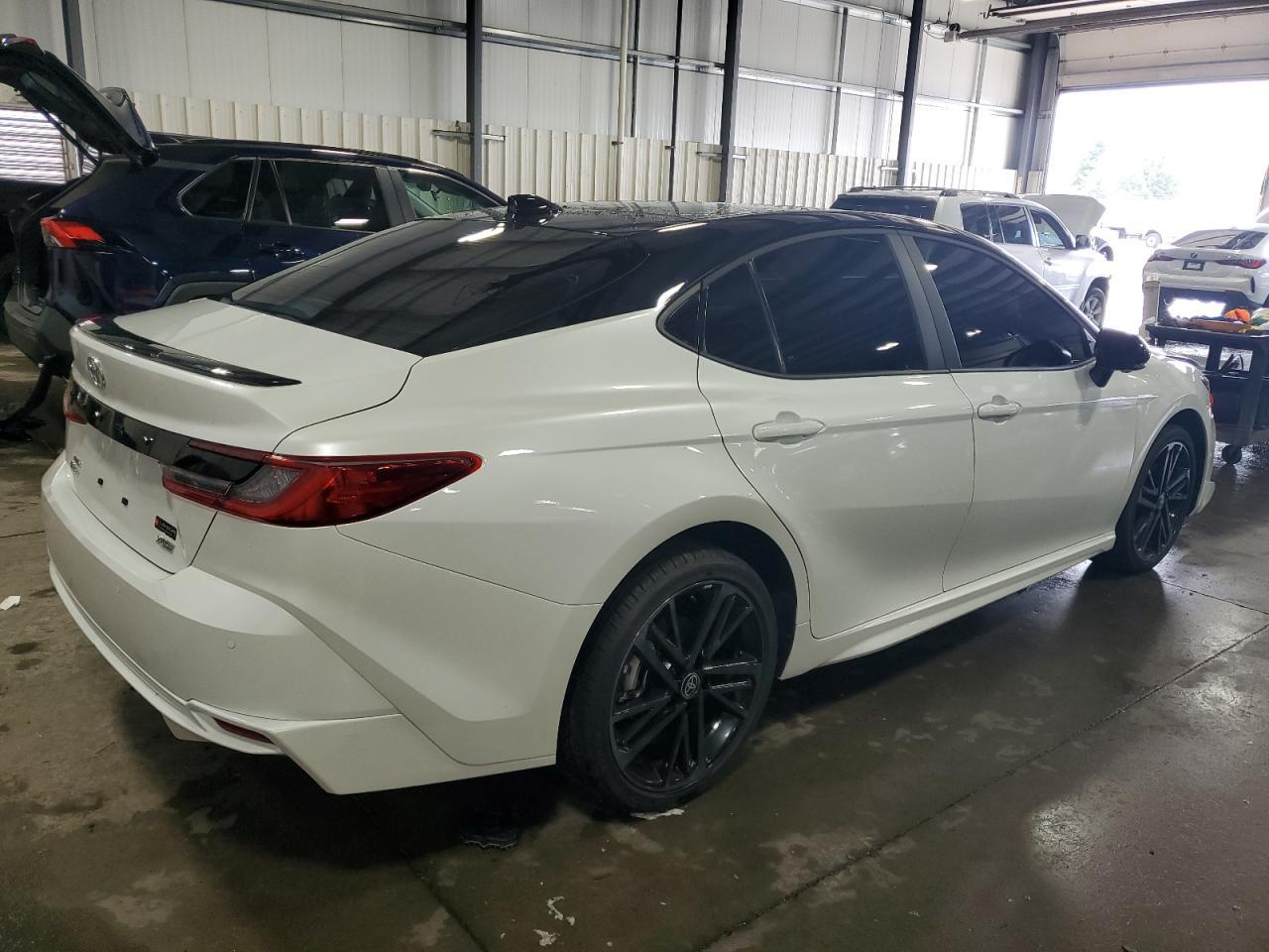 2025 Toyota Camry Xse - Image 3