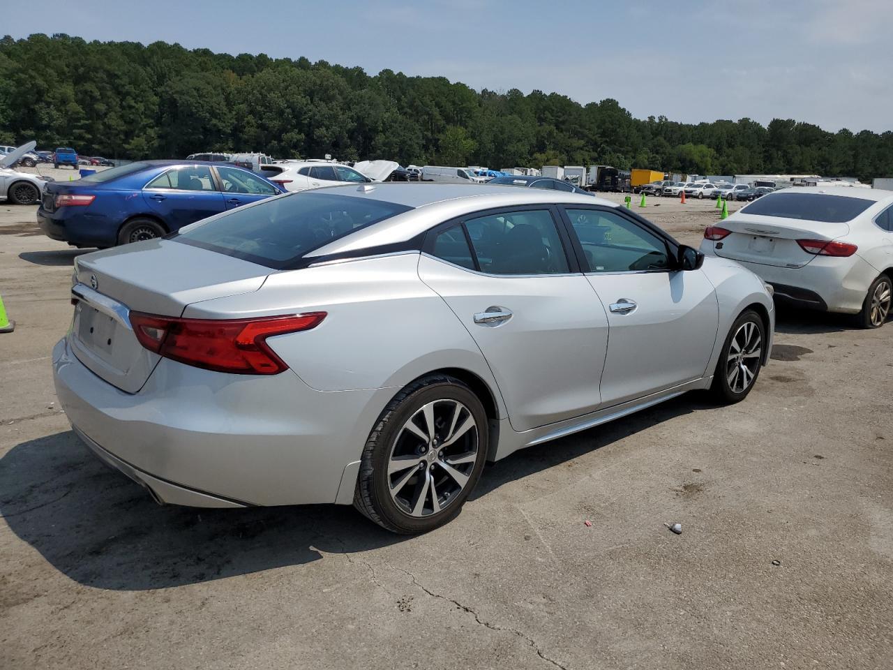 2017 Nissan Maxima 3.5S - Фото 3