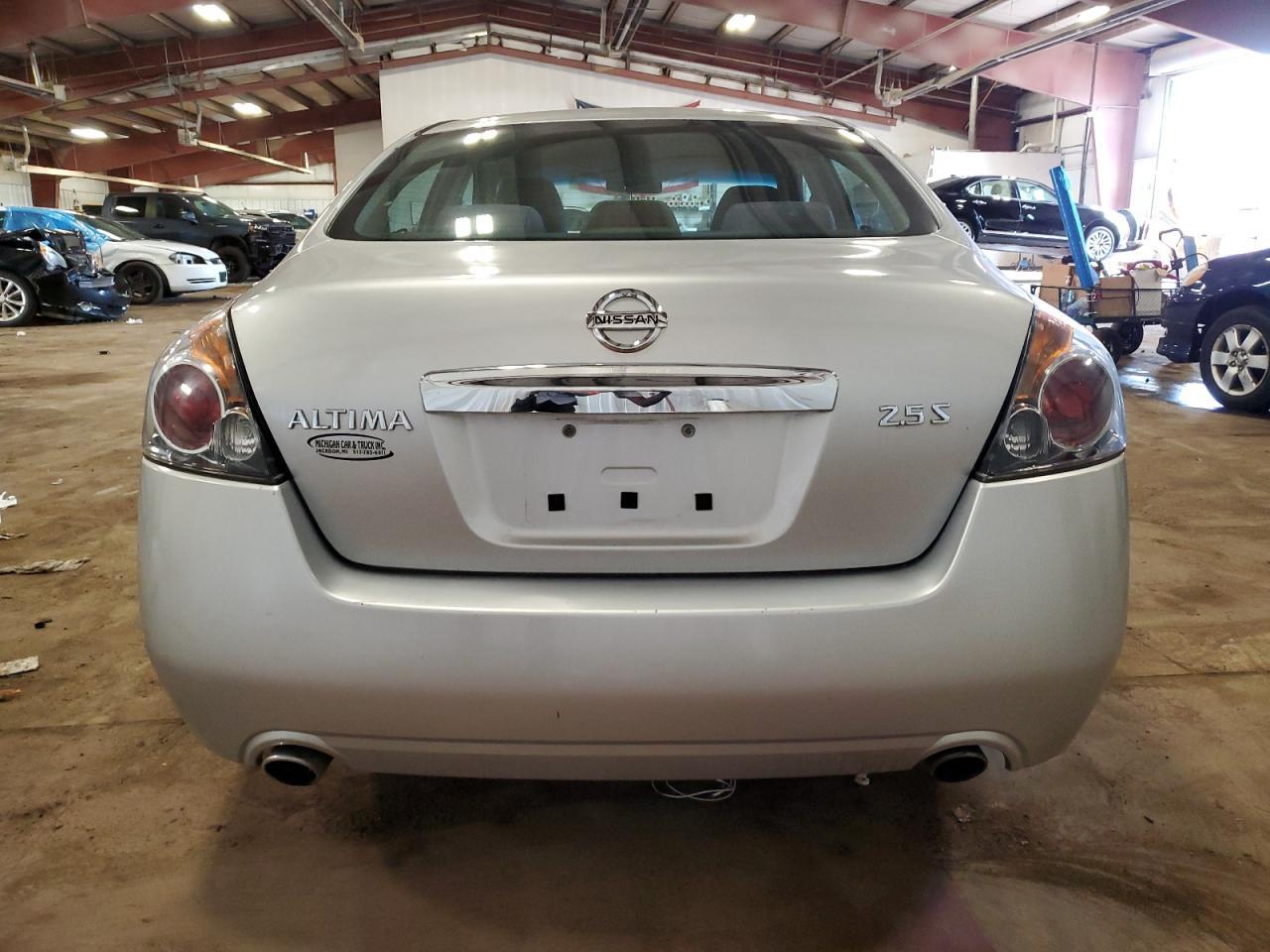 2010 Nissan Altima Base - Фото 6