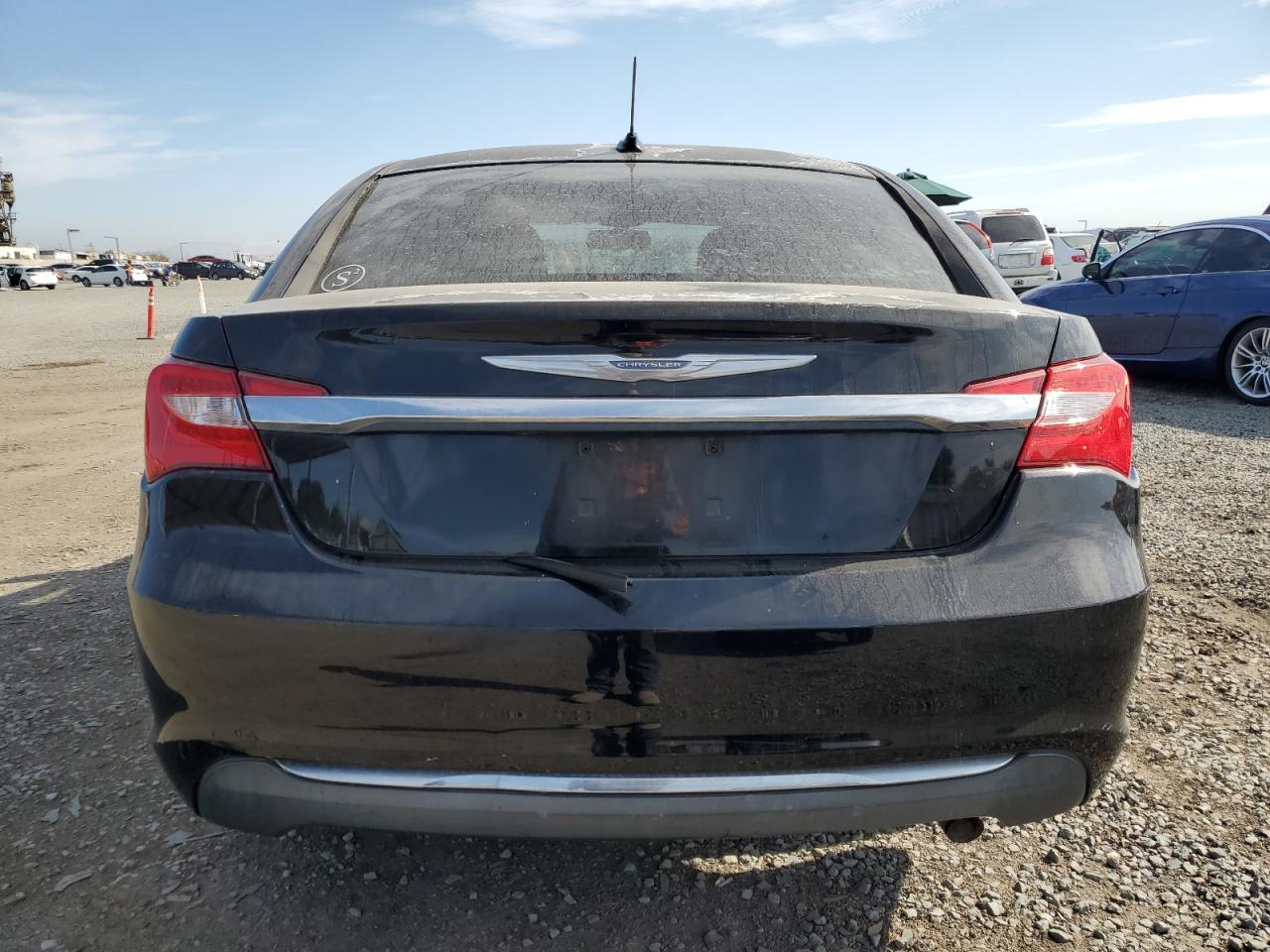2012 Chrysler 200 Limited - Image 6