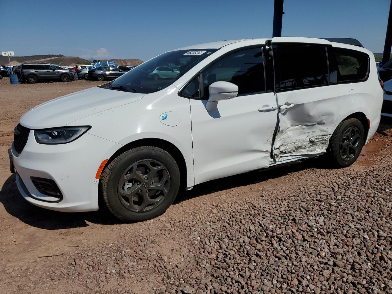 2022 Chrysler Pacifica Hybrid Touring L